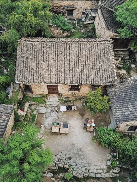 深圳美食：水围村里的地道小吃，藏龙卧虎的美食一条街！