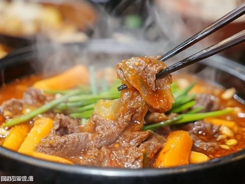 贵阳美食街青云市集(贵阳青云市集 本地人都爱去美食街～)