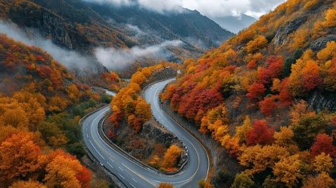 沿着芦万武公路穿越罗霄山脉，抵达江西萍乡武功山的奇幻之旅