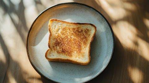 0失败轻松做：吐司变身的香脆蜂蜜脆角零食教程