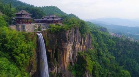 贵阳小七孔:融合自然风光与人文景观的奇妙之旅