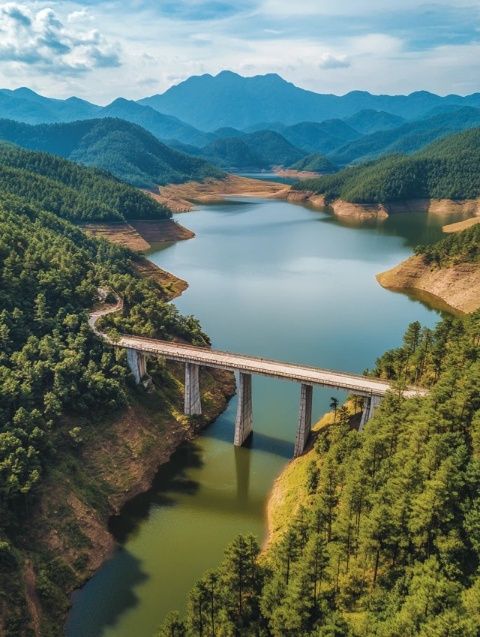 广东河源和平阳明镇碧坑星星部落，是一处隐匿于山水之间的世外桃源